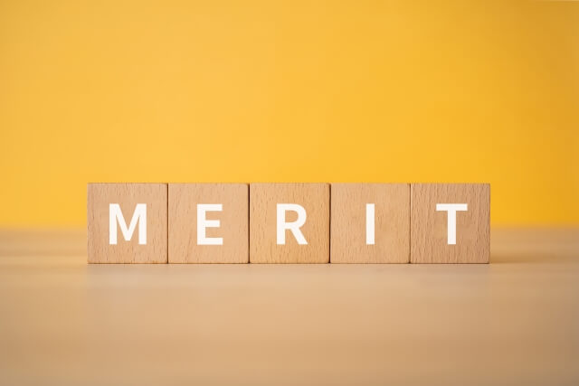 郵便との違いから見る、メール便を選ぶメリット